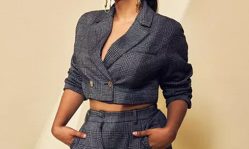 Stylish Looks Of Hebah Patel