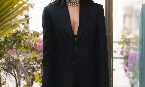 Karishma Tanna Stunning Black Blazer Style