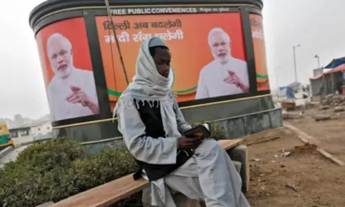 నరేంద్ర మోడీ ప్రభుత్వం పబ్లిసిటీ ఖర్చు 3వేల కోట్లకు పైనే!