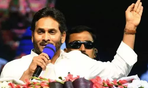 బాబు...పవన్ విషయంలో జగన్ సడెన్ గా...?