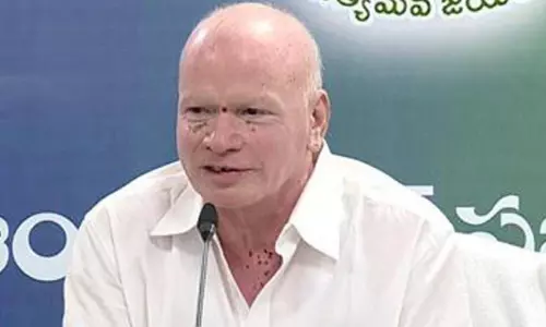 అధినేతల చేతుల్లో అంతుంటుంది... ఫుల్ గా తగ్గిన పిల్లి సుభాష్!