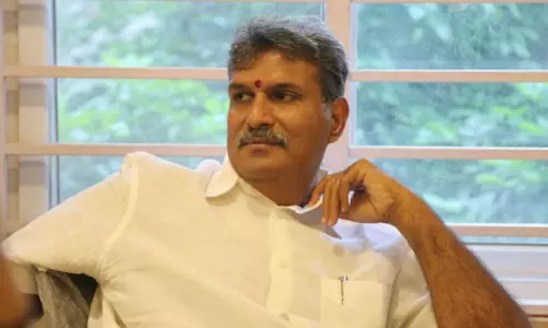 టీడీపీ ఎంపీకి  షాకిస్తున్న బాబు...వైసీపీ వెల్ కం...?