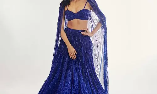 Janhvi Kapoor Looks Gorgeous in Blue