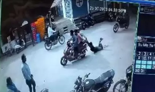 తాడుకు కట్టేసి బైక్ తో లాక్కెళ్లారు..యూపీలో ఆరాచకం!