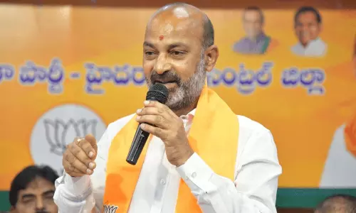 బండిని ఇలా బుజ్జ‌గించారా?