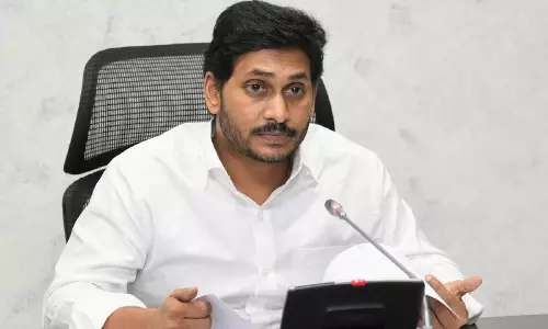 వారసులకు షాక్ ఇస్తున్న జగన్...?