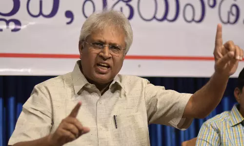 వాలంటీర్ల వ్యవస్ధ రద్దా ? వాలంటీర్ల వ్యవస్ధ రద్దా ?