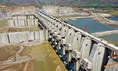 పోలవరం పై కేంద్రం దిగొస్తోందా ?