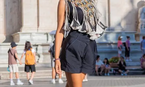 Super Stylish Shirya Saran Chilling In Rome