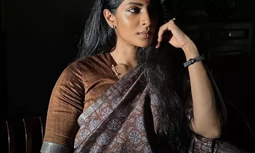 Stunning Sriya Reddy