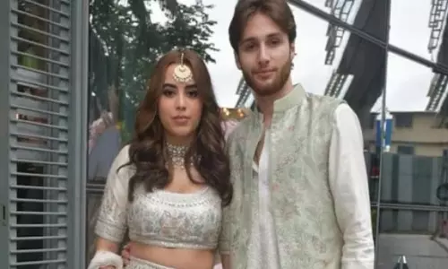 స్టార్ డైరెక్ట‌ర్ కుమార్తె నిశ్చితార్థంలో స్టార్ డాట‌ర్స్ ర‌చ్చ‌