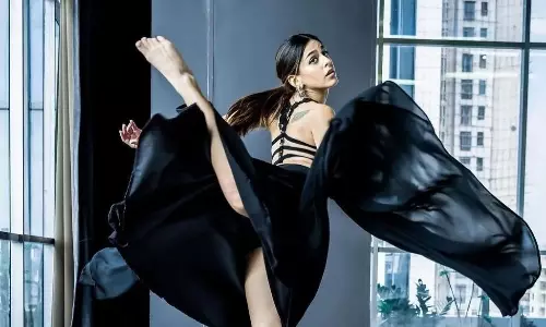 ఫోటో స్టోరి: హీరోయిన్ భంగిమ‌కు ప్రియుడు ఔట్!