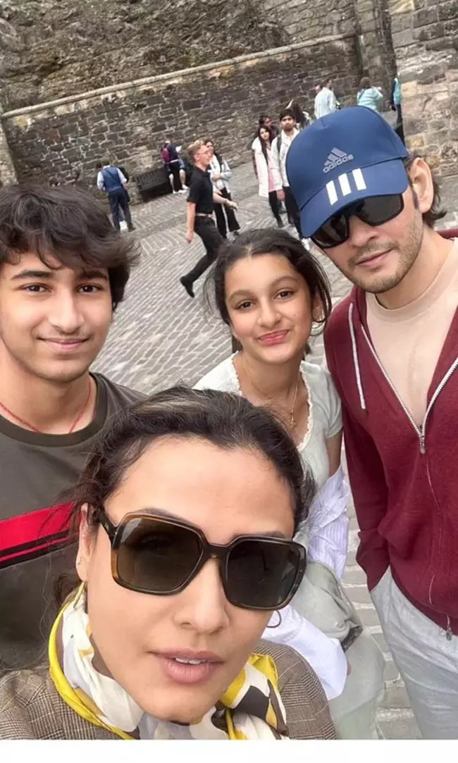Mahesh Babu and family enjoying their Scotland vacation