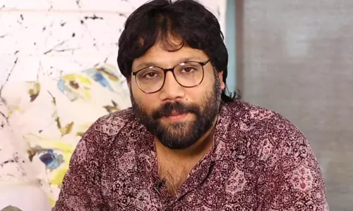 ప్రభాస్ బన్నీ ఎవరు ముందు.. ఎవరు తర్వాత..?