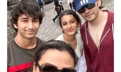 Mahesh Babu and family enjoying their Scotland vacation Mahesh Babu and family enjoying their Scotland vacation