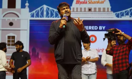 ప్రేక్ష‌కులు కోరితేనే న‌న్ను హీరోని చేశారు!-చిరంజీవి