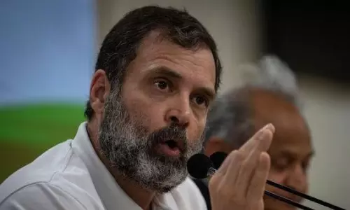 రాహుల్ ఈస్ బ్యాక్...కాంగ్రెస్ లో కొత్త సందడి!