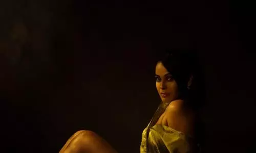 Chandini Tamilarasan Soaring With Her Red Hot Show