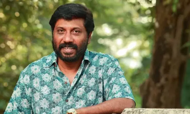 స్టార్ దర్శకుడికి గుండెపోటు.. ఆరోగ్య పరిస్థితి విషమం