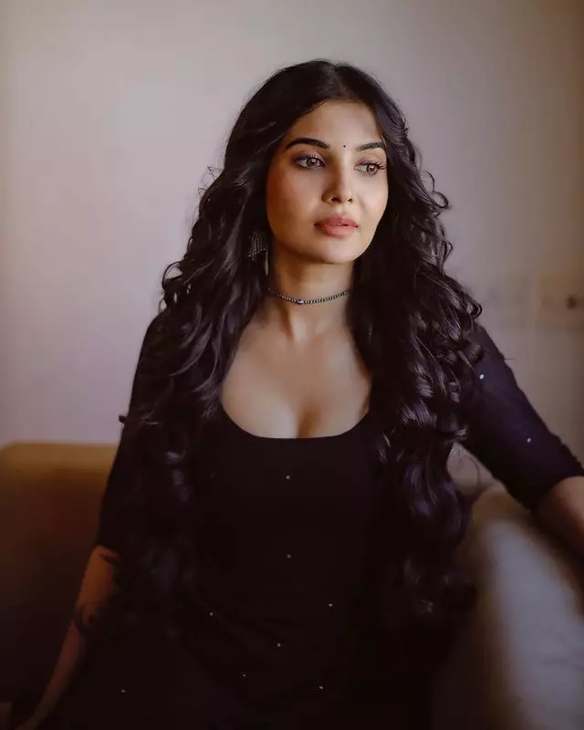 Scintillating Looks Of  Madhuri Jain