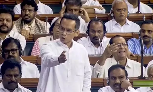 నిప్పులు కురిసిన లోక్‌స‌భ‌.. మౌనంగా చూస్తుండిపోయిన మోడీ బ్యాచ్‌!