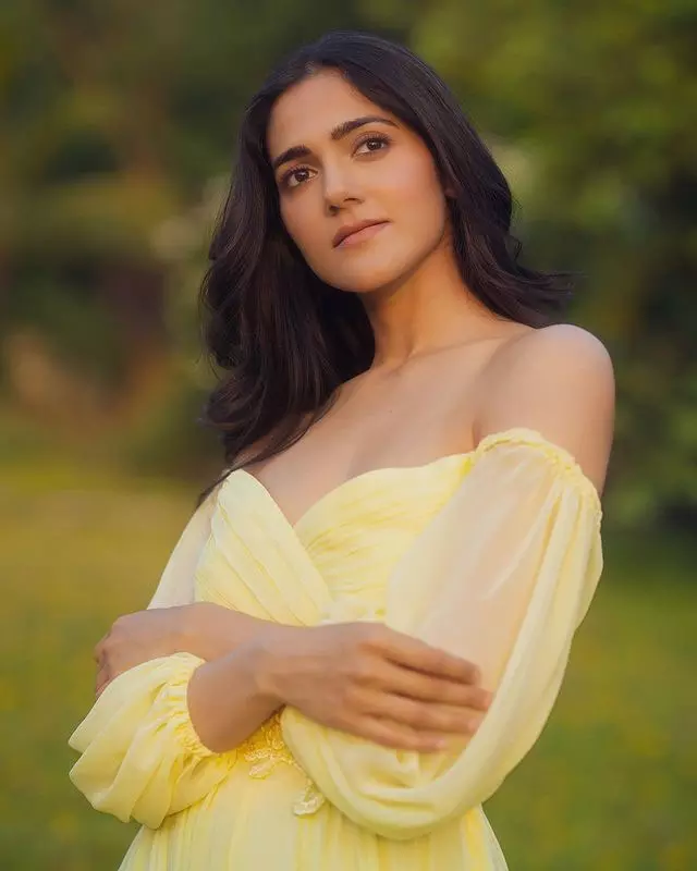 Simran Choudhary Mesmerizing Looks