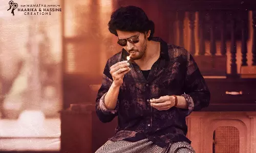 గళ్ళ లుంగీ… నోట్లో బీడీతో సూపర్ స్టార్