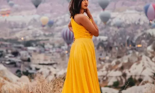 Mesmerising clicks Of Niharika Konidela