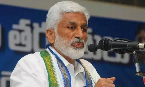 మొబైల్‌ యాప్ లు ట్యాప్... విజయసాయిరెడ్డి సంచలన వ్యాఖ్యలు!