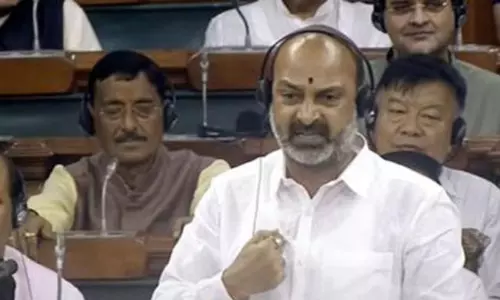 లోక్ సభలో కేటీఆర్ భార్య ఆస్తుల లెక్క చెప్పిన బండి