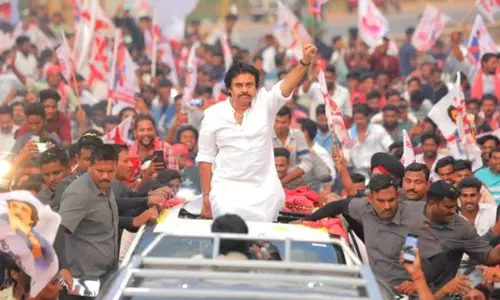 పవన్ ఆ ఒక్క డైలాగ్ తో ఆటాడుకుంటున్నారా ?