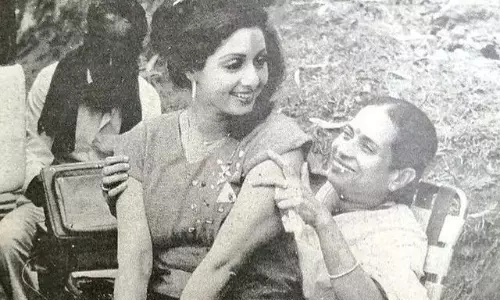 అమ్మ‌మ్మ వ‌డిలో అమ్మ‌.. జాన్వీక‌పూర్ ఎమోష‌న‌ల్ పోస్ట్