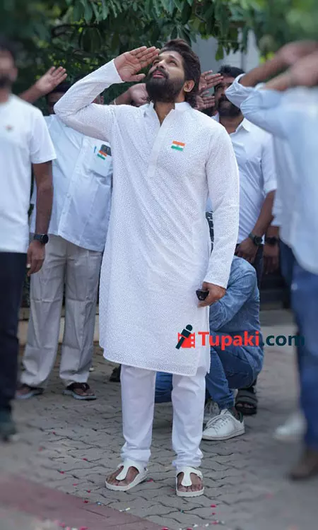 Independence Celebrations Of Allu Arjun and Team