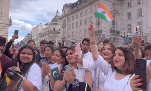 ఇది అరుదైన ఘటన.. భారత స్వాతంత్య్ర సంబరాల్లో పాక్‌!