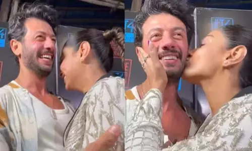 పబ్లిక్ లో కిస్.. మరోసారి బిగ్ బాస్ జంటపై ట్రోల్స్..!