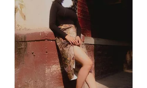 Vibrant Looks Of Meenakshi Chaudhary