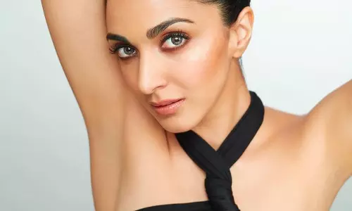 Gorgeous Kiara Advani In Black Slit Dress