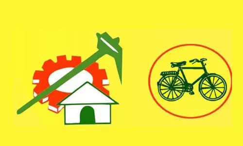 లోకేష్ హ్యాండ్ కూడా ఉంటుందట...తమ్ముళ్ళకు బీపీ...?