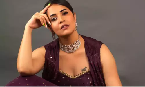 హేట‌ర్స్ పై అన‌సూయ శ‌మ‌ర‌శంఖం!