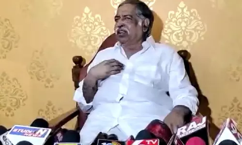 వైసీపీ  దుట్టా... టీడీపీతో చెట్టా పట్టా...?