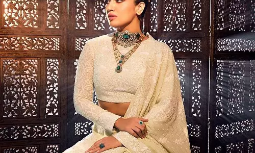 Ravishing Poses Of Bhumi Pednekar