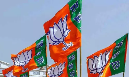 బీజేపీ సెంటిమెంటును రాజేస్తోందా ?