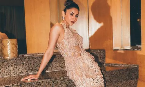 రకుల్ గ్లామర్ డోస్.. ఇంకా అదే జోరు