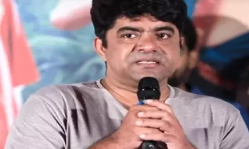 రివ్యూ రైటర్స్​పై శ్రీకాంత్ అయ్యంగర్ గుస్సా​..