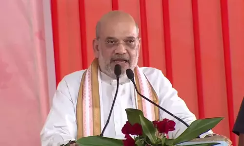 కేసీఆర్ కారు స్టీరింగ్ ఎంఐఎం చేతుల్లో... అమిత్ షా సంచలన వ్యాఖ్యలు!