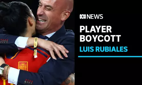 స్పెయిన్‌ ముద్దు వివాదం.. ఎంతపని చేసింది చీఫ్?