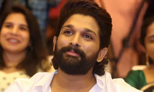 బ‌న్నీ కోసం ఆ ఇద్దరు పోటీ!