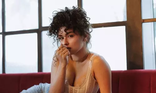 Astonishing Avneet Kaur In Trendy Look! Astonishing Avneet Kaur In Trendy Look!