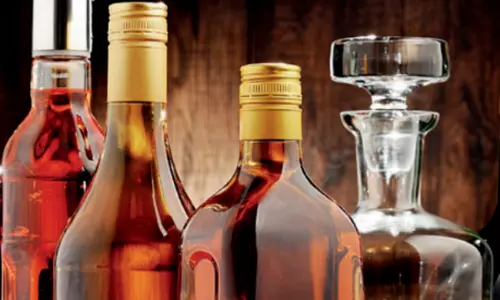 తెలంగాణ లిక్కర్ వేలంలో ఏపీ హవా ఎంత ఎక్కువంటే?