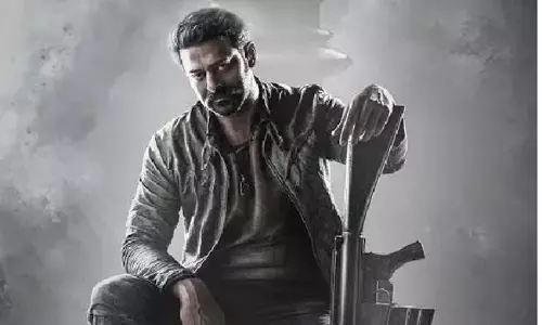 రికార్డ్​ బ్రేక్​ ఓపెనింగ్స్​ దిశగా సలార్​.. RRR బీట్ చేస్తుందా?